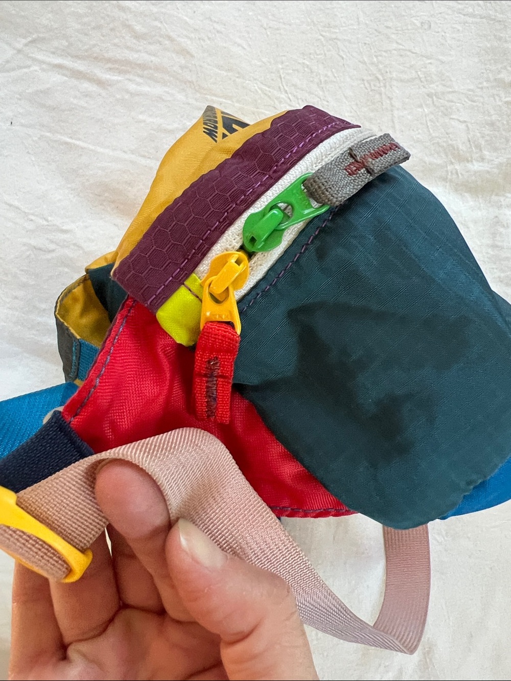 Cotopaxi Color-block Legends of Tomorrow Waist Sling Bag/fanny pack - Picture 5 of 6